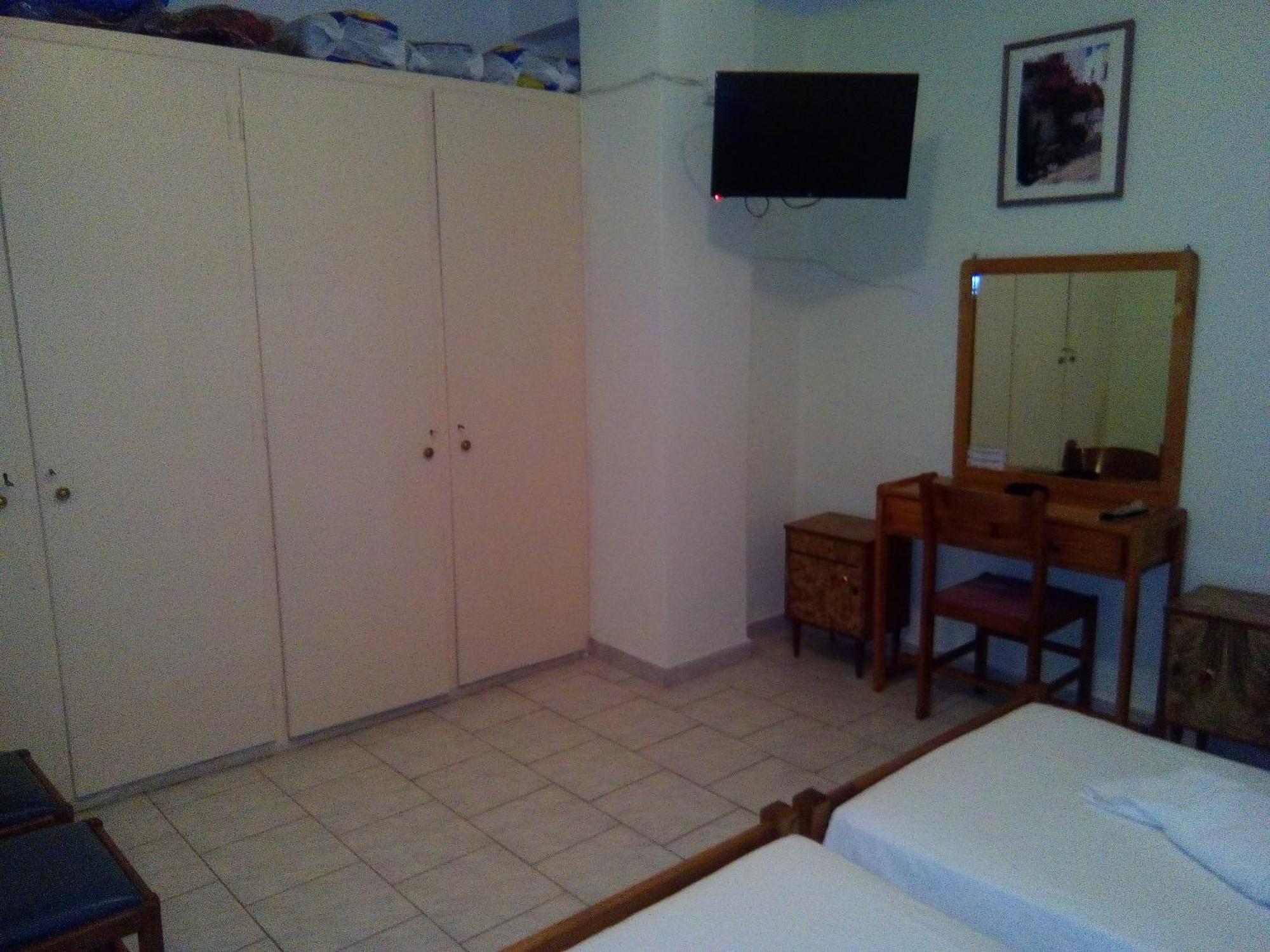איה אפימיה Dionisis Apartments מראה חיצוני תמונה