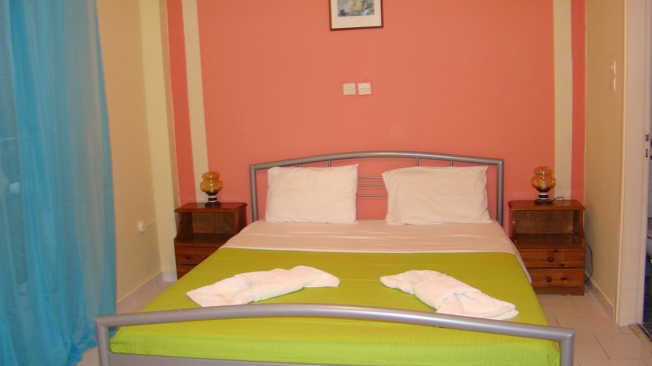 איה אפימיה Dionisis Apartments מראה חיצוני תמונה